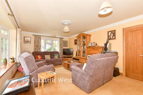 4 bedroom detached bungalow for sale, Ringles Cross, Uckfield, East Sussex