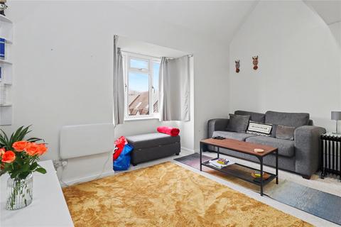 1 bedroom flat for sale, Templecombe Mews, Woking GU22