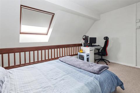 1 bedroom flat for sale, Templecombe Mews, Woking GU22