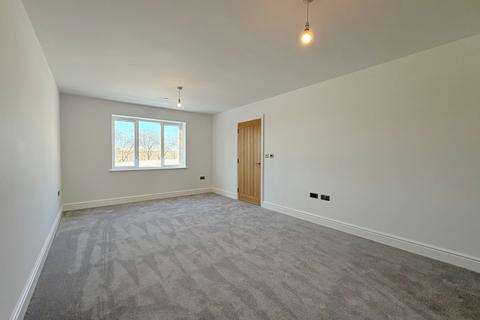 undefined, Blackberry Close, Great Barford, MK44