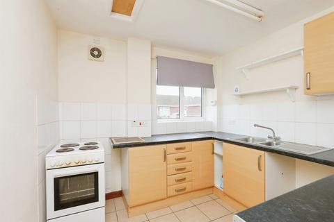 2 bedroom ground floor flat for sale, Laburnum Crescent, Dereham