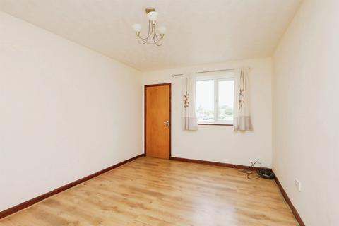 2 bedroom ground floor flat for sale, Laburnum Crescent, Dereham