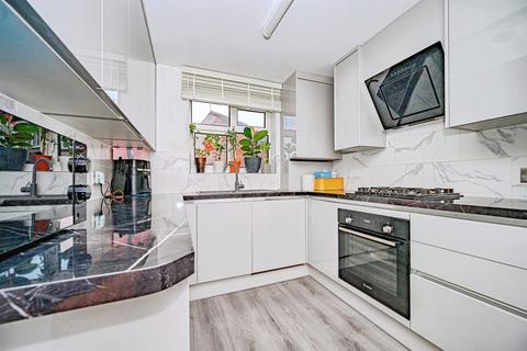 3 bedroom end of terrace house for sale, Broadcroft, Hemel Hempstead
