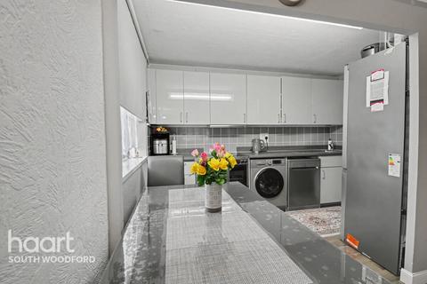 undefined, Navestock Crescent, Woodford Green