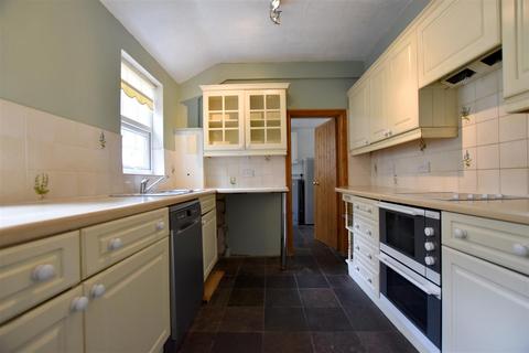 undefined, Kings Avenue, Redhill