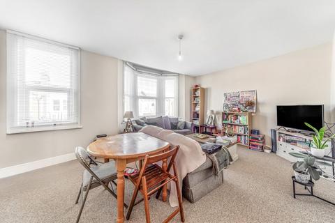 2 bedroom flat for sale, Ivydale Road, London SE15