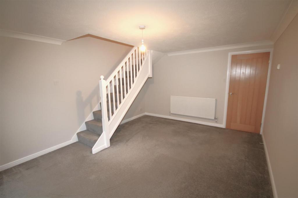 Living Room B.JPG
