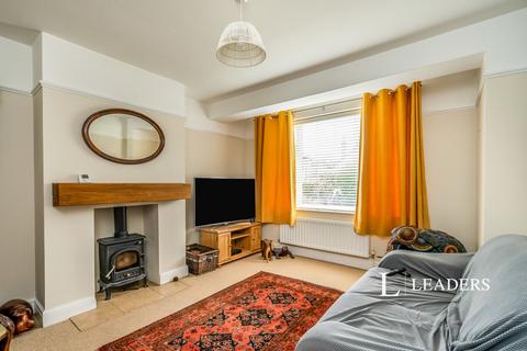 3 bedroom semi-detached house to rent, South Way, PO21