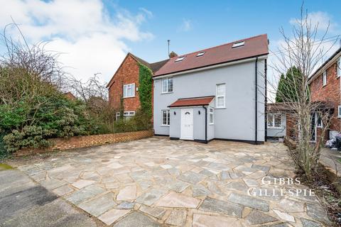 6 bedroom semi-detached house to rent, Brackenbridge Drive, Ruislip, HA4