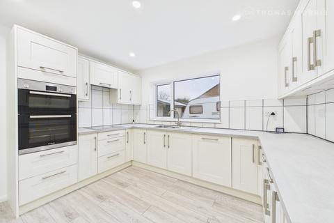 2 bedroom bungalow for sale, Hill Close, Huntingdon PE28