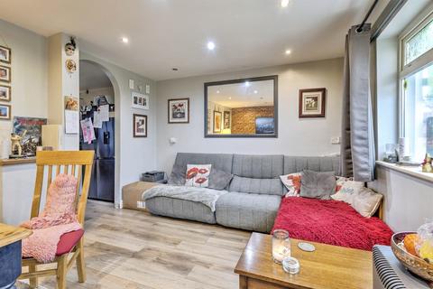 4 bedroom semi-detached house for sale, Midfield Court, Northampton