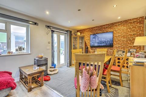 4 bedroom semi-detached house for sale, Midfield Court, Northampton