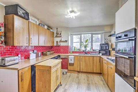4 bedroom semi-detached house for sale, Midfield Court, Northampton
