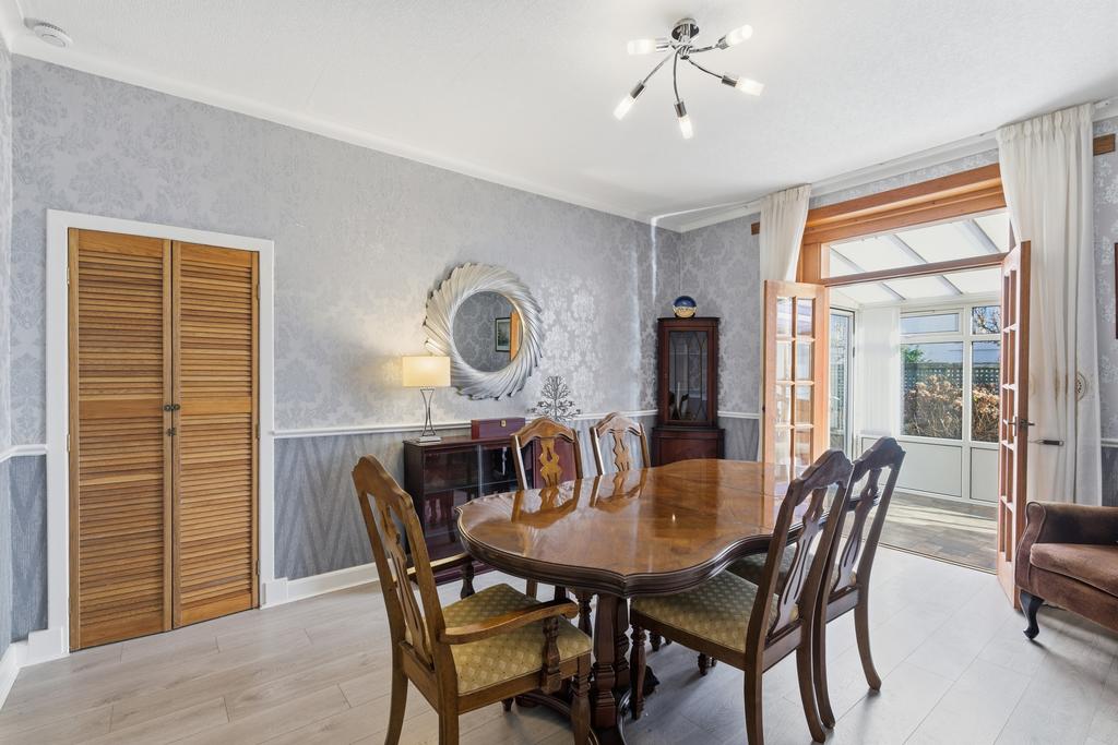 Bedroom 3/Dining Room