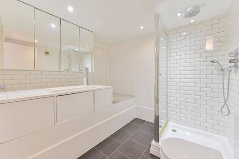3 bedroom maisonette for sale, Gwynne Road, Battersea, London, SW11
