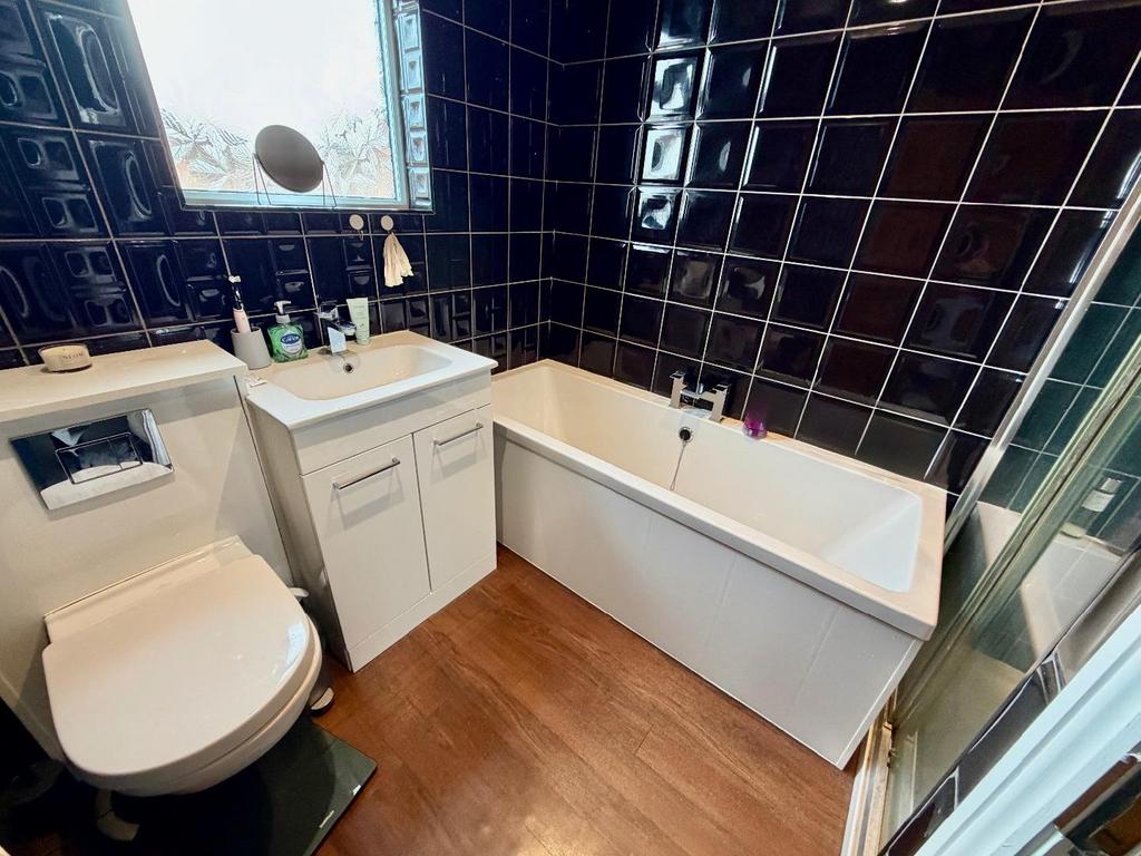 Bathroom/w.c.