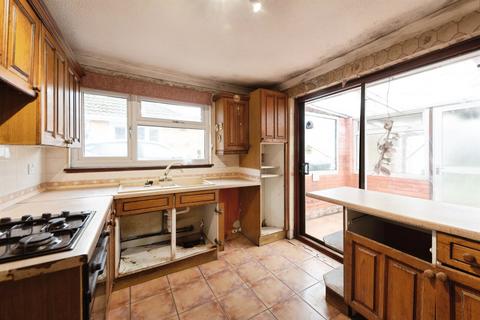 2 bedroom semi-detached bungalow for sale, Waterloo Close, Waterlooville