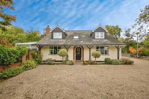4 bedroom chalet for sale, Fox Street, Ardleigh, Colchester
