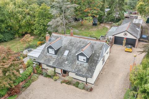 4 bedroom chalet for sale, Fox Street, Ardleigh, Colchester