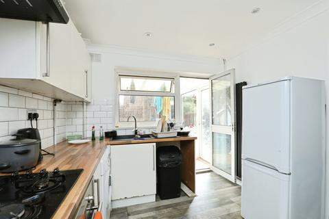 3 bedroom end of terrace house for sale, Byfield Court, Norwich