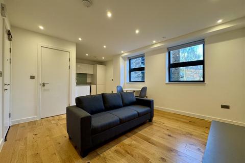 1 bedroom apartment to rent, Rockingham Road, Uxbridge UB8