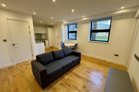 1 bedroom apartment to rent, Rockingham Road, Uxbridge UB8