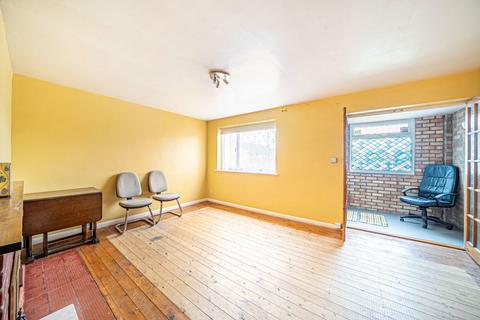3 bedroom terraced house for sale, Woodlands, Overton, Basingstoke, RG25 3HW