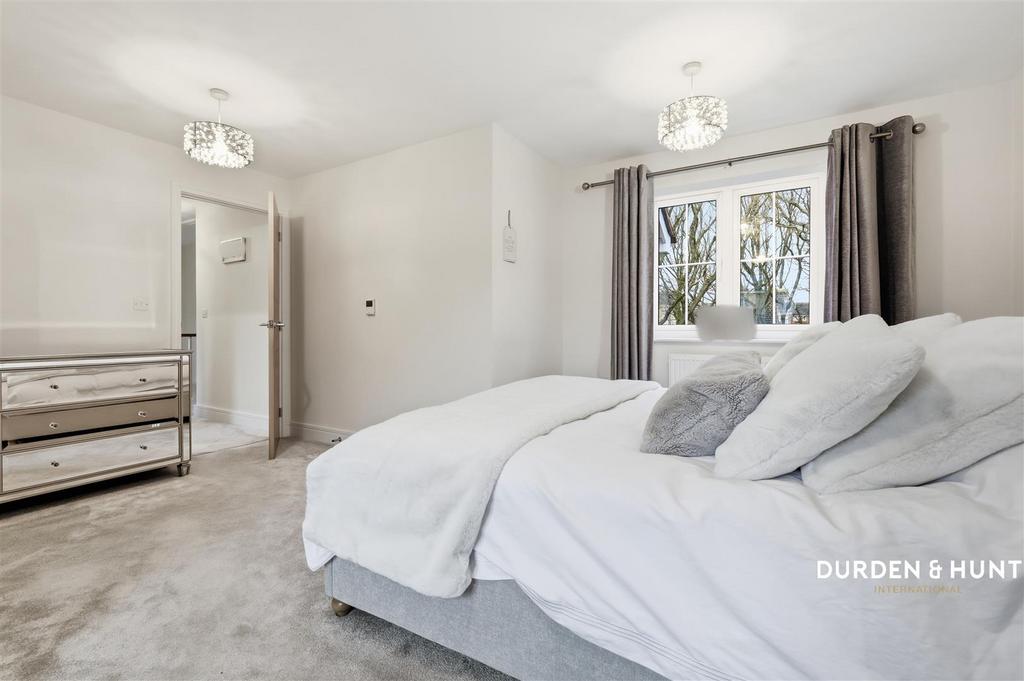 Birnam Crescent