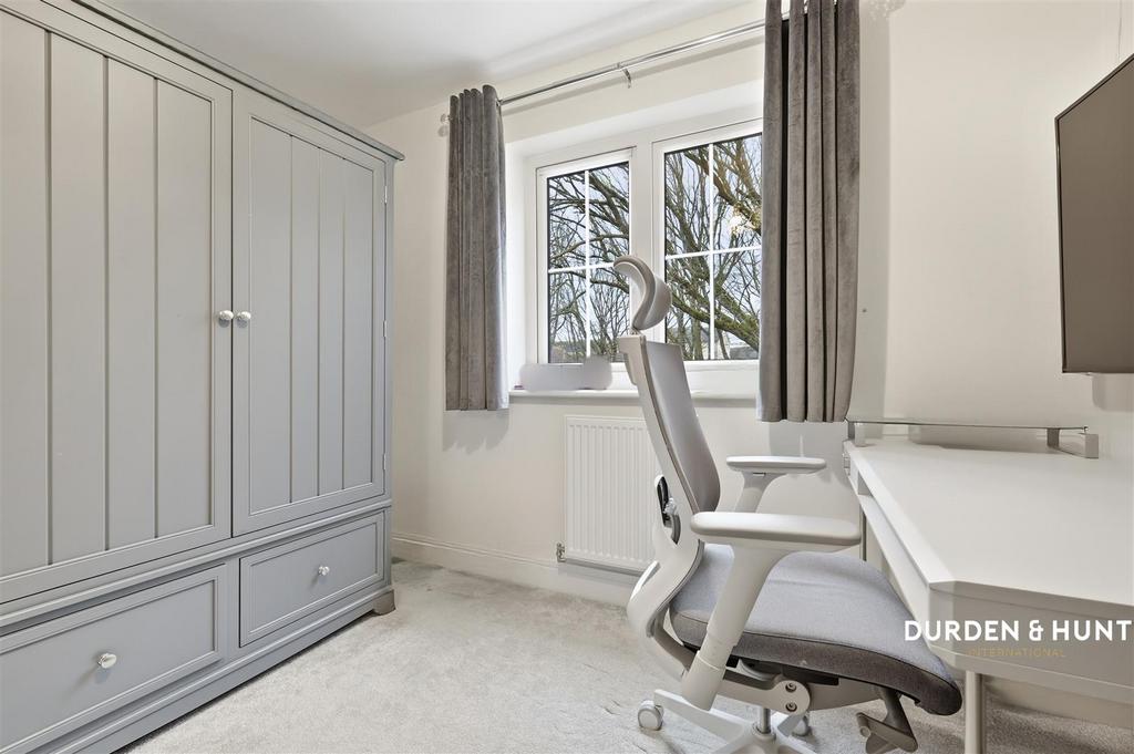Birnam Crescent