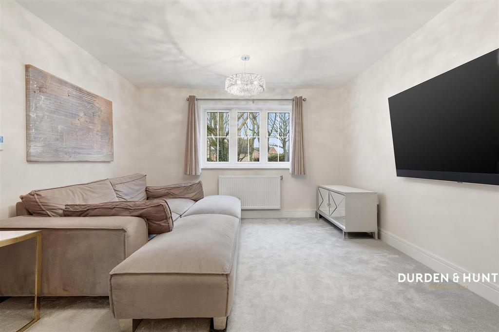 Birnam Crescent