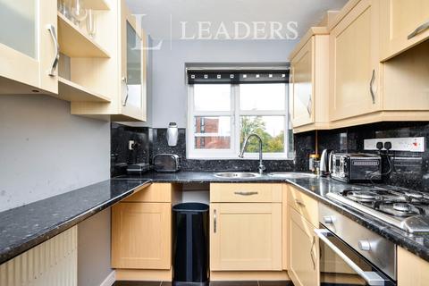 2 bedroom flat to rent, Sir Williams Court, 196 Hall Lane, M23
