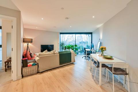 1 bedroom flat for sale, Churchyard Row, Kennington, London, SE11