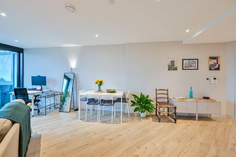 1 bedroom flat for sale, Churchyard Row, Kennington, London, SE11