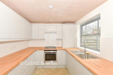 3 bedroom townhouse for sale, Pine Gardens, Horley, Surrey