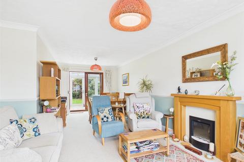 4 bedroom detached house for sale, Sutton Park Avenue, Colchester