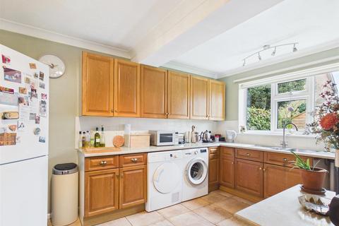 4 bedroom detached house for sale, Sutton Park Avenue, Colchester