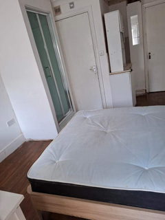 undefined, 43a eton avenue, London, TW5