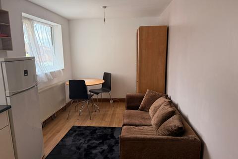 1 bedroom flat to rent, Queensway, Bletchley MK2