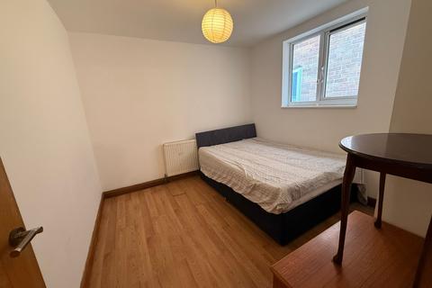 1 bedroom flat to rent, Queensway, Bletchley MK2