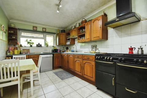 undefined, North Avenue, Chelmsford