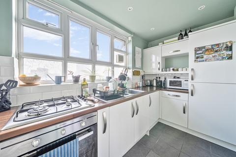 1 bedroom flat for sale, St. Agnes Place, London