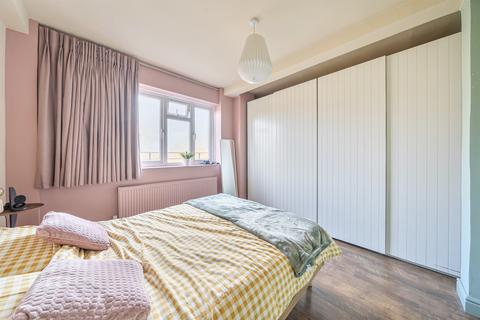 1 bedroom flat for sale, St. Agnes Place, London