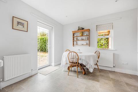 4 bedroom detached house for sale, Woodlands Road, Reading RG4