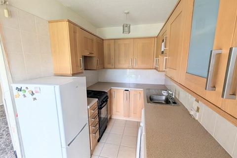 2 bedroom ground floor flat for sale, Bidston Road, Prenton