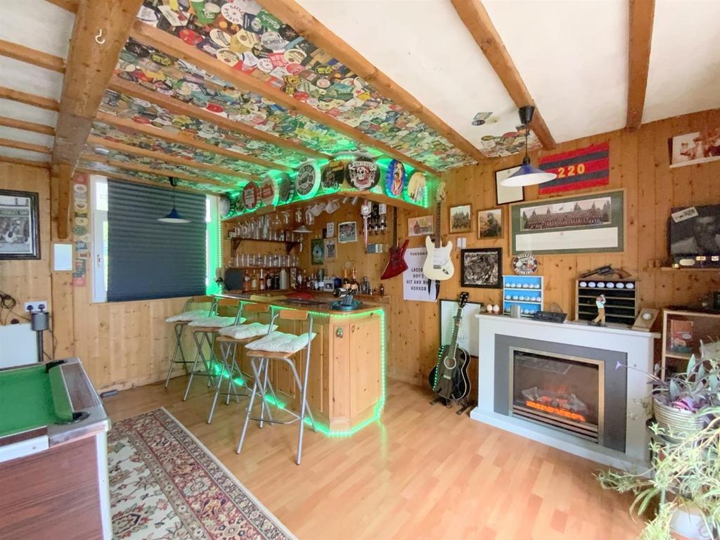 Games Room/Bar