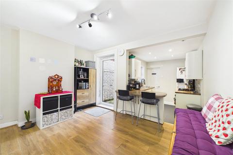 2 bedroom terraced house for sale, Oxford Road, Reading, Berkshire, RG30