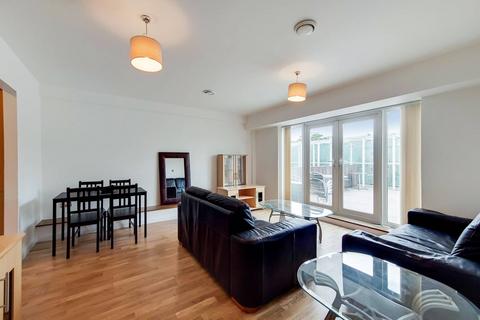 2 bedroom flat to rent, Greens End, Woolwich, London, SE18