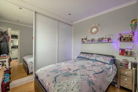 4 bedroom detached house for sale, The Close, Iver Heath SL0