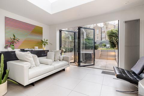 undefined, Rees Street London N1
