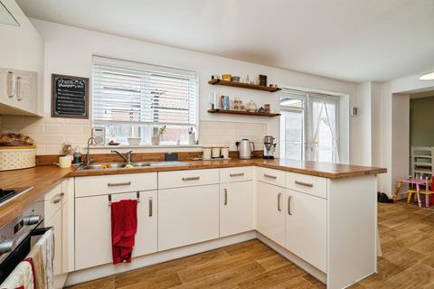 3 bedroom detached house for sale, Pheasant Drive, Diss